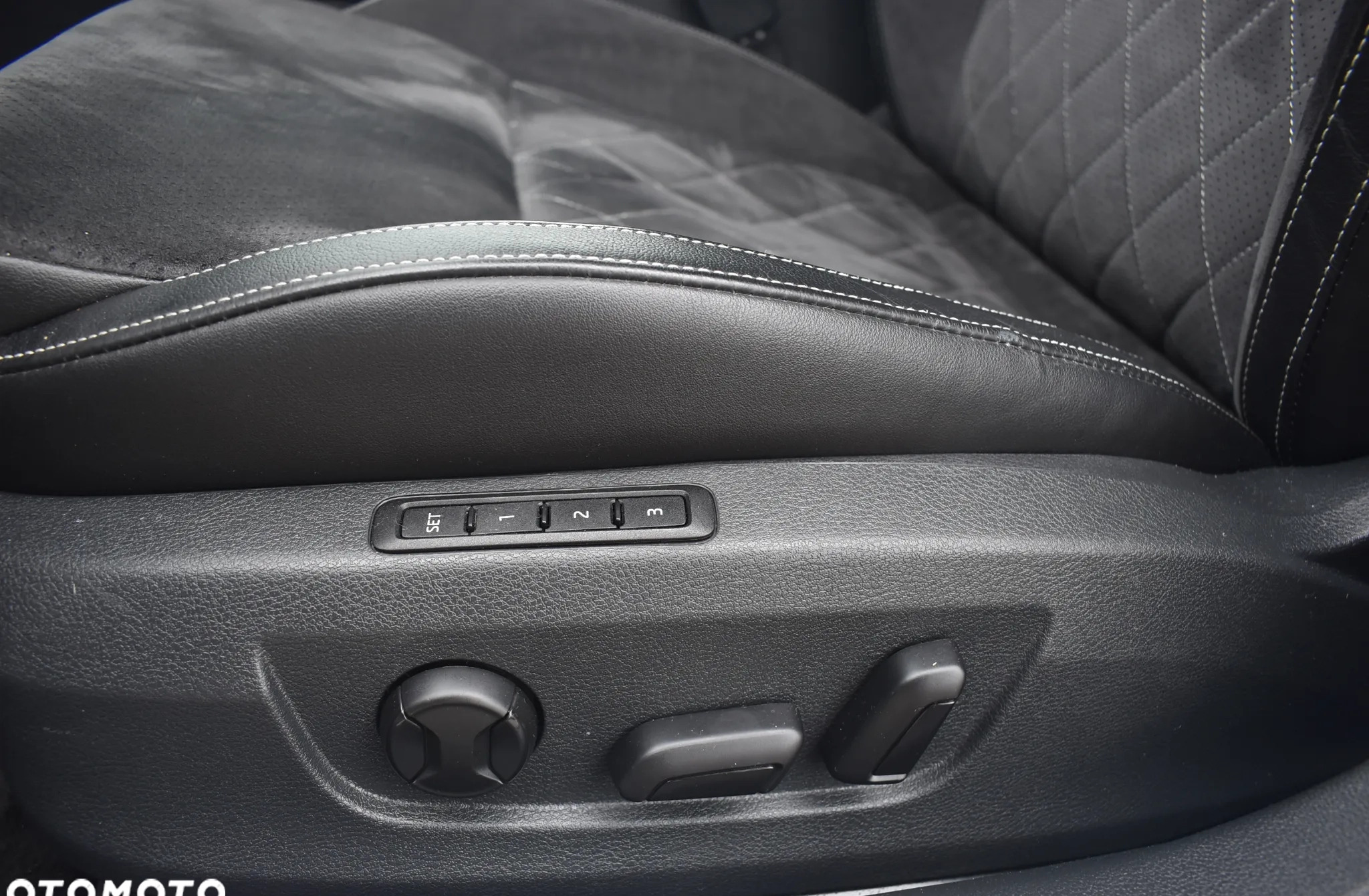 Skoda Superb cena 82300 przebieg: 218319, rok produkcji 2020 z Wąchock małe 781